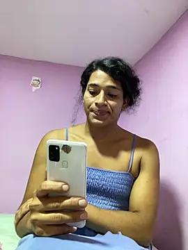 alexiaross96 online show from June 6, 2026, 8:13 pm