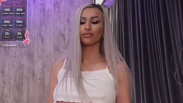 KarlaBart online show from February 9, 2026, 8:35 pm