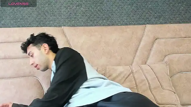 Snapshot of erickblaze_wm chatting on February 15, 2025, 12:43 pm erickblaze wm online show from February 15, 2025, 12:43 pm