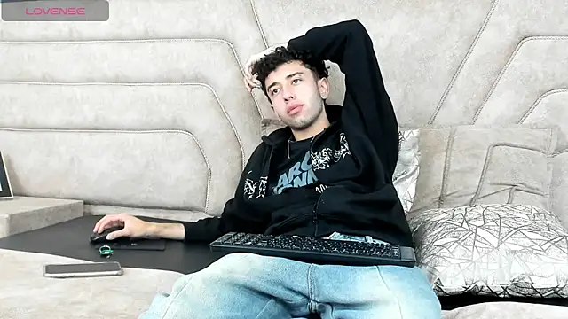 Snapshot of erickblaze_wm chatting on March 7, 2025, 1:51 pm erickblaze wm online show from March 7, 2025, 1:51 pm