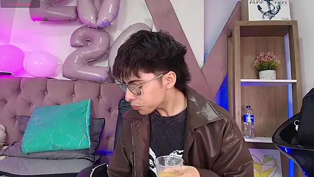 PepperTwink online show from January 14, 2026, 4:23 pm