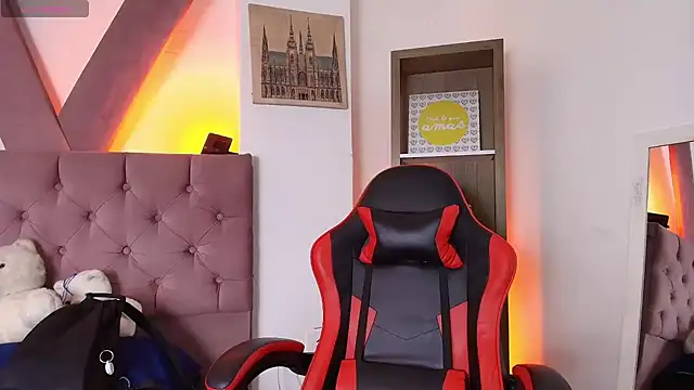 PepperTwink online show from March 18, 2026, 3:59 pm