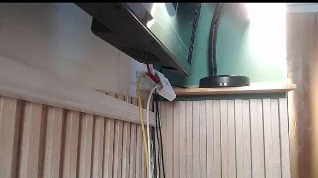 Becker2  online show from December 2, 2025, 10:16 pm