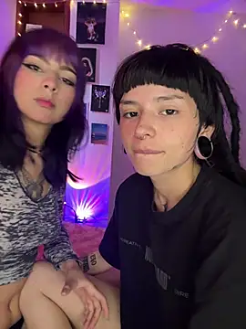 Snapshot of mavimist__ chatting on February 8, 2026, 9:51 pm mavimist online show from February 8, 2026, 9:51 pm