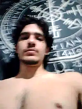 Snapshot of justinsinner1 chatting on February 5, 2026, 11:20 pm justinsinner1 online show from February 5, 2026, 11:20 pm