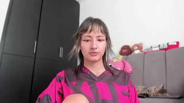 ggor4w33 online show from March 13, 2026, 9:10 pm