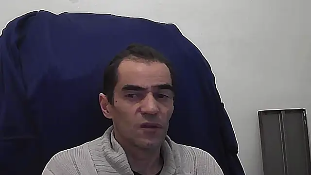 ReyDeBotones online show from March 8, 2026, 2:04 am