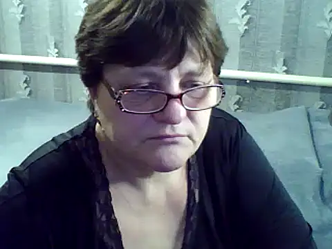 ElzaJewel online show from February 25, 2025, 7:58 pm