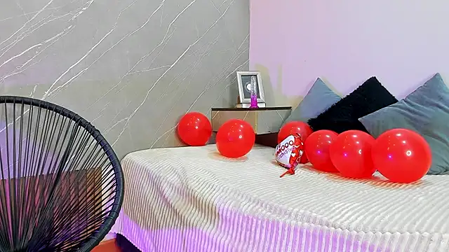 ariana jhonson1 online show from February 14, 2025, 12:57 pm