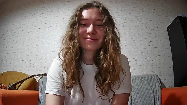 Snapshot of girliemilk chatting on September 16, 2025, 5:58 pm girliemilk online show from September 16, 2025, 5:58 pm