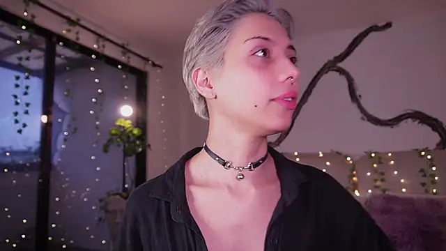 soidai miiu online show from October 12, 2025, 11:20 am