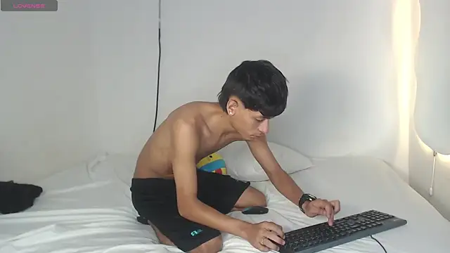 Snapshot of the_murderer chatting on March 7, 2025, 10:56 am the murderer online show from March 7, 2025, 10:56 am