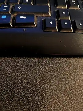 leinadanal online show from February 25, 2025, 1:52 am