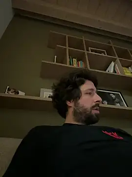 Ovett086 online show from March 25, 2026, 4:46 pm