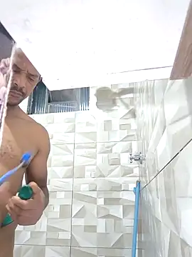 Renato571 online show from September 29, 2025, 2:38 am