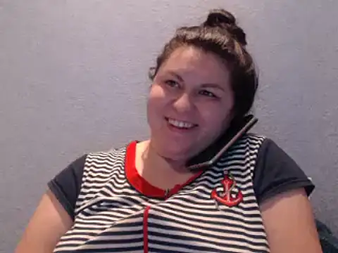Snapshot of KiraSwee chatting on January 29, 2025, 6:18 pm KiraSwee online show from January 29, 2025, 6:18 pm