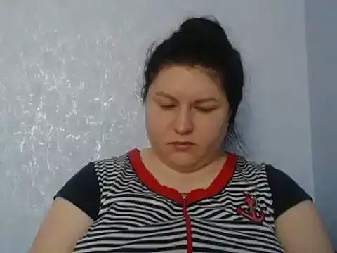 Snapshot of KiraSwee chatting on February 22, 2025, 11:46 am KiraSwee online show from February 22, 2025, 11:46 am