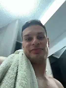 Snapshot of Fitmanx chatting on February 27, 2025, 11:26 pm Fitmanx online show from February 27, 2025, 11:26 pm