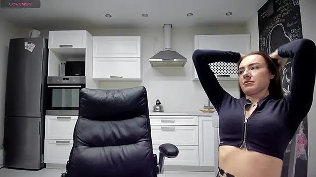 lisenok online show from April 3, 2026, 10:41 pm