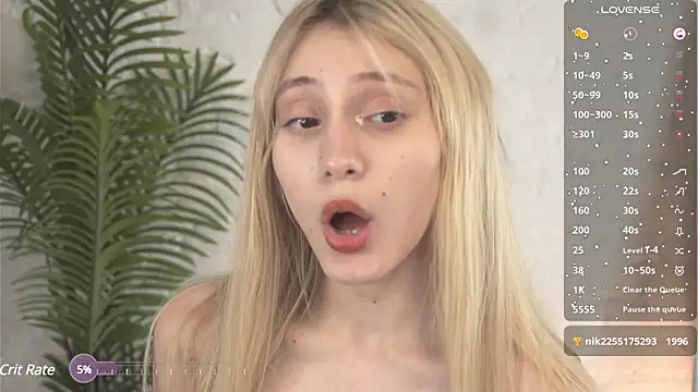 elliefrost online show from February 21, 2025, 1:22 am