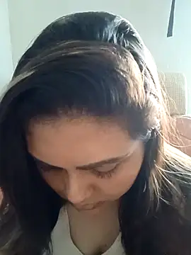 blue-berry07 online show from October 26, 2025, 8:09 am