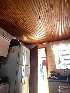 Snapshot of Mineirinho043 chatting on April 4, 2026, 10:57 am Mineirinho043 online show from April 4, 2026, 10:57 am