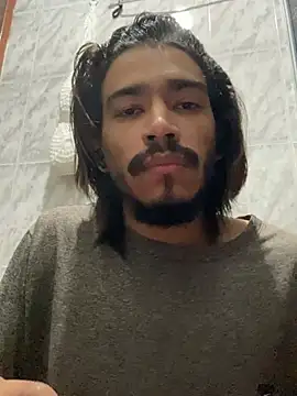 Mineirinho043 online show from May 31, 2026, 11:50 pm