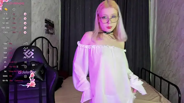 Snapshot of Mimi_Webb chatting on March 2, 2025, 11:29 am Mimi Webb online show from March 2, 2025, 11:29 am