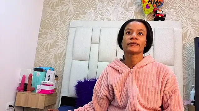 dafnnelewis online show from February 7, 2026, 11:14 am