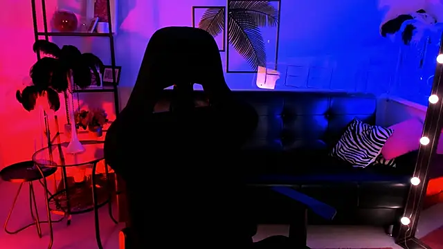 KiraMontoya online show from February 21, 2025, 2:38 pm