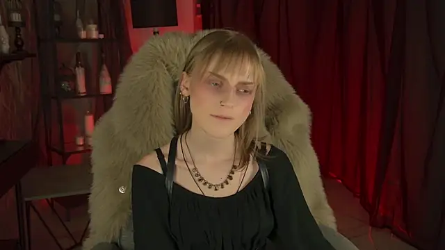 KiraMontoya online show from April 4, 2026, 11:46 pm