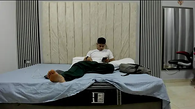 Snapshot of ANDRES_STUD chatting on February 17, 2026, 3:58 am ANDRES STUD online show from February 17, 2026, 3:58 am