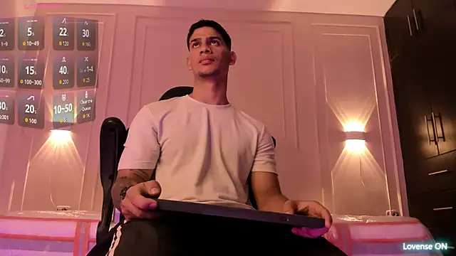 ANDRES STUD online show from May 31, 2026, 4:20 am
