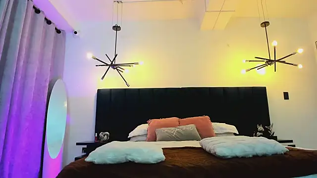 nattashaa7 online show from March 18, 2025, 11:30 am