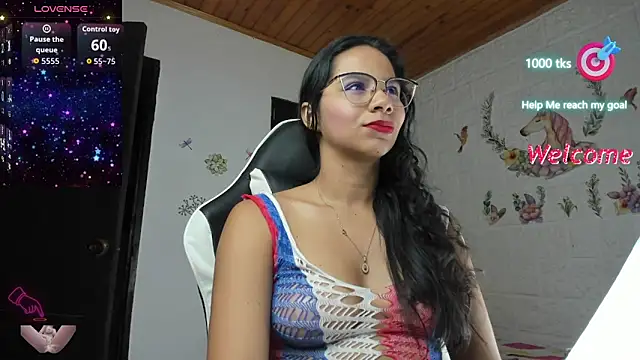 alisson hoffman05 online show from September 22, 2025, 10:01 pm