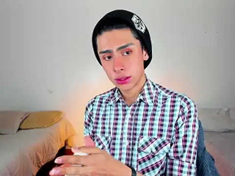 steve  gray online show from February 20, 2025, 3:19 pm