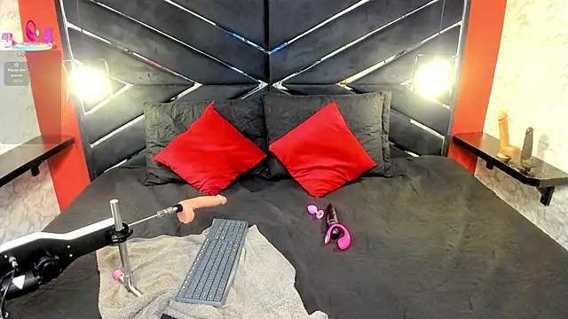 IVISBOUNCYASS online show from January 18, 2026, 1:37 pm