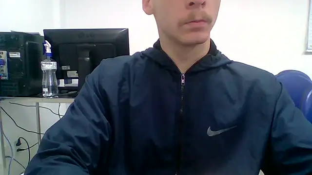 Snapshot of Novinho_pica_rosa chatting on October 17, 2025, 11:24 am Novinho pica rosa online show from October 17, 2025, 11:24 am