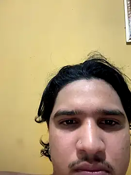 Snapshot of daniel6916 chatting on November 16, 2025, 1:44 am daniel6916 online show from November 16, 2025, 1:44 am