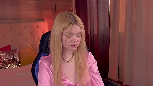 AdeleCartier online show from February 23, 2025, 5:23 am