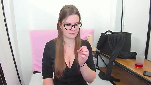 CarolineFlirt online show from February 19, 2026, 3:41 pm