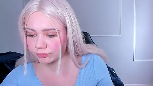  leana  online show from March 5, 2025, 2:34 pm