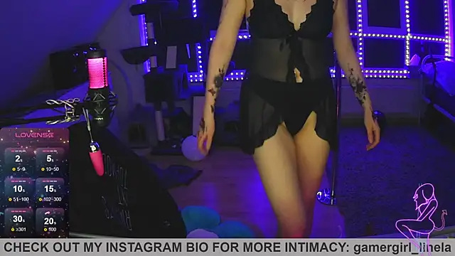 Snapshot of Gamergirl-Linela chatting on November 1, 2025, 5:15 pm Gamergirl-Linela online show from November 1, 2025, 5:15 pm