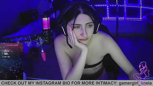 Snapshot of Gamergirl-Linela chatting on November 20, 2025, 3:28 am Gamergirl-Linela online show from November 20, 2025, 3:28 am