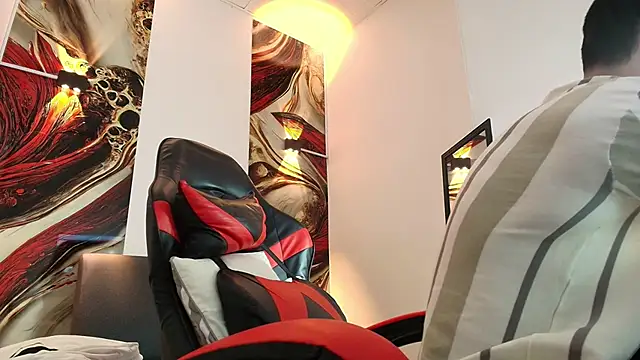 Luke davis01 online show from September 18, 2025, 1:13 pm