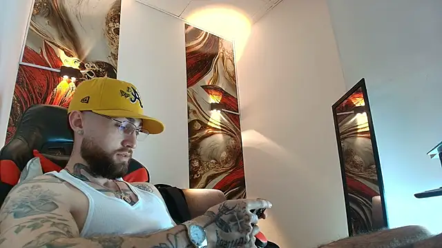 Luke davis01 online show from March 13, 2026, 12:56 pm