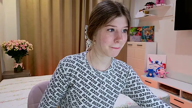 Bella amory online show from March 3, 2026, 12:33 pm