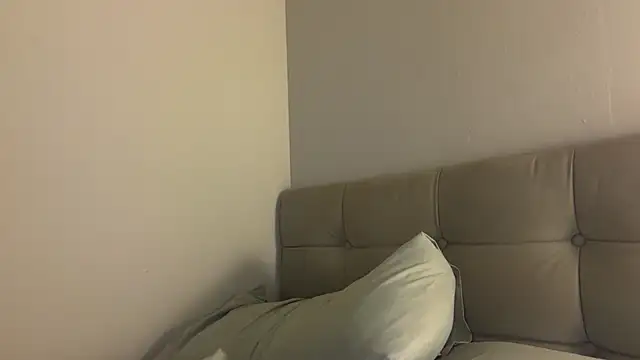 skyejde online show from September 13, 2025, 10:20 pm