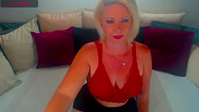 Lex McQueen online show from May 27, 2026, 9:01 pm
