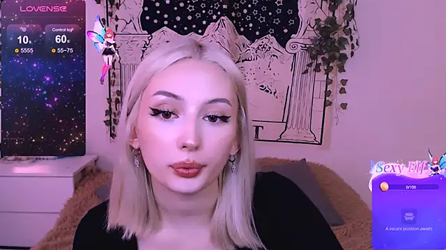 Snapshot of beauty_blonde chatting on February 14, 2025, 6:34 am beauty blonde online show from February 14, 2025, 6:34 am